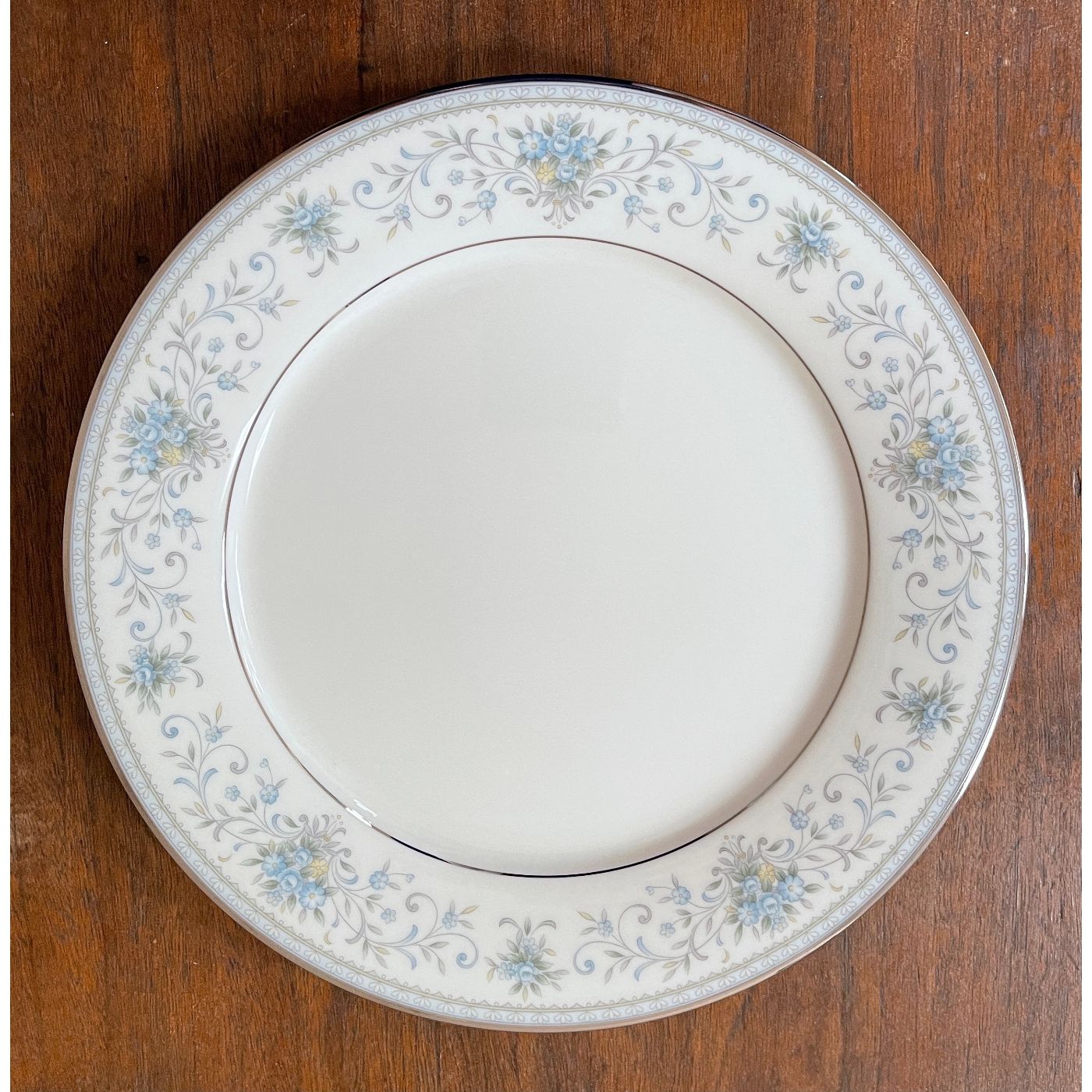 Dinner Plate; TIVOLI Pattern, by Carico - reJUNKshop